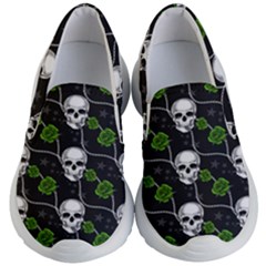 Green Roses And Skull - Romantic Halloween   Kids Lightweight Slip Ons by ConteMonfrey